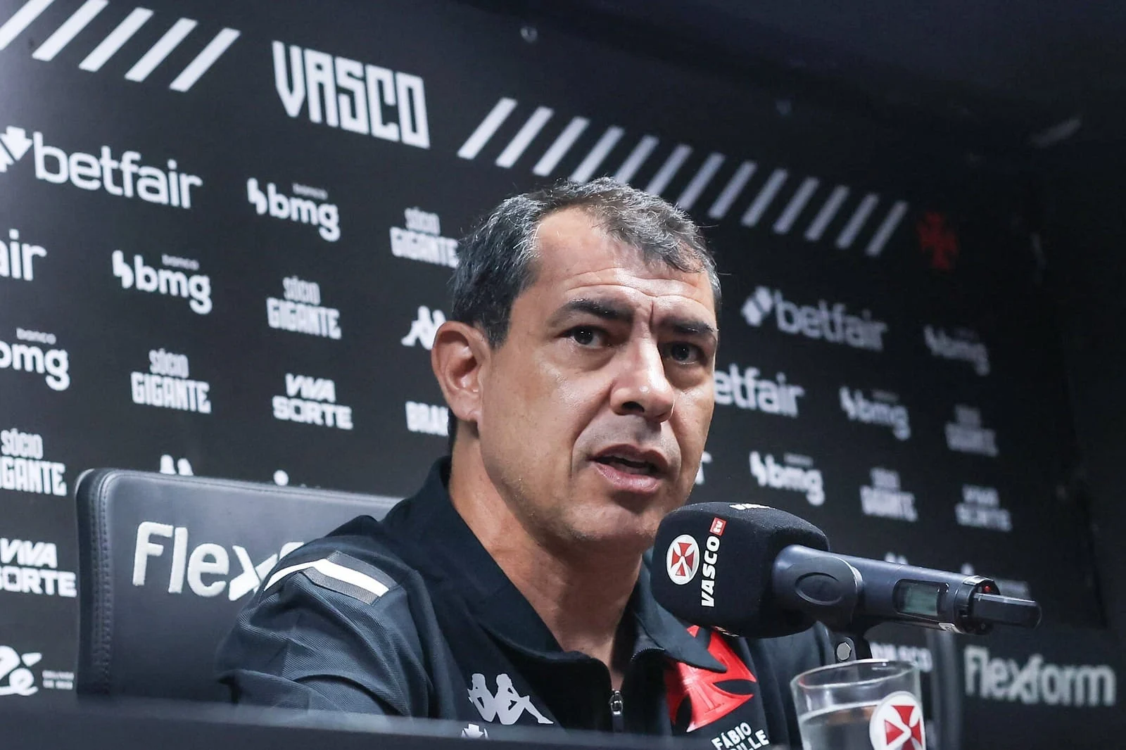 Fábio Carille é demitido do Vasco após nova derrota no Brasileirão
