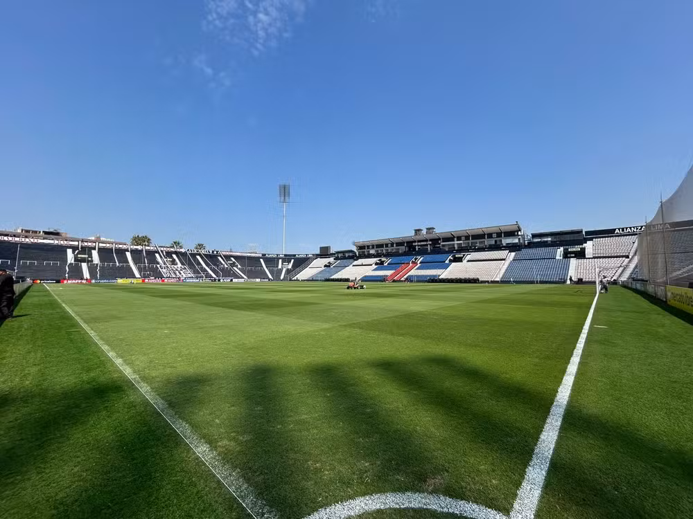 São Paulo encara clima hostil e estádio lotado no duelo contra o Alianza Lima pela Libertadores